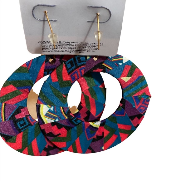 Colorful earrings for a pierced ear - Picture 3 of 4